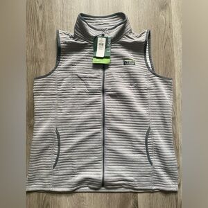 Brand new L.L Bean airLight vest